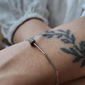 Srebrna bransoletka minimalistyczna z pręcikiem